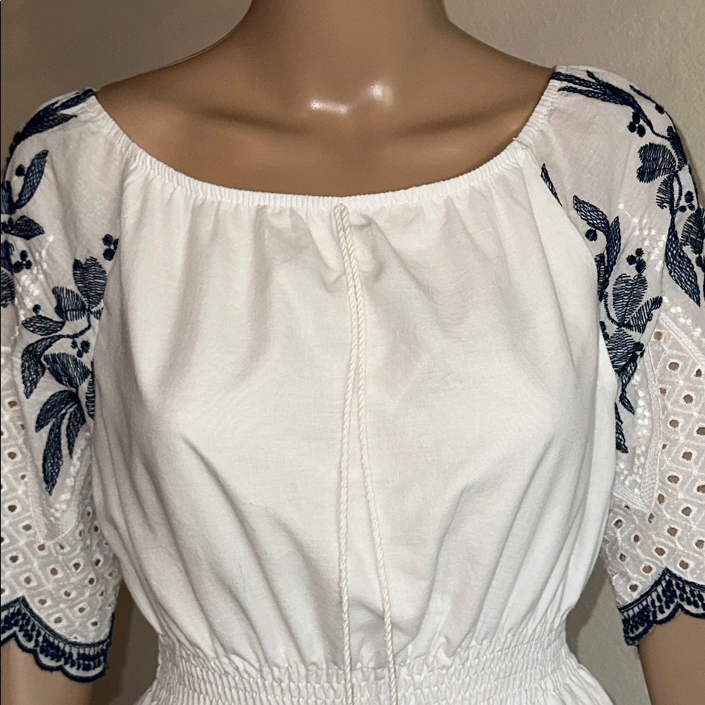 Kindred Elegant White and Blue Embroidered Dress Size S. - Picture 5 of 16